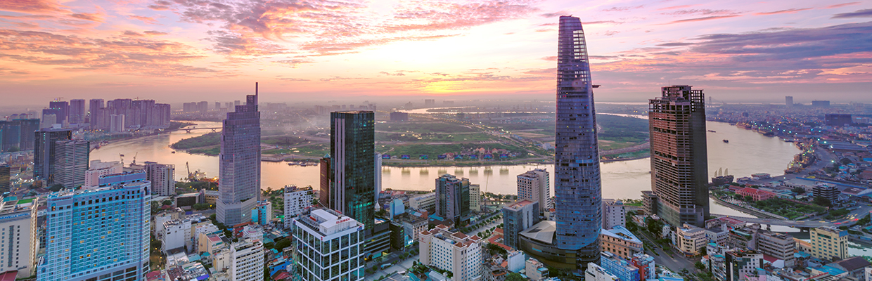Toàn cảnh thành phố Hồ Chí Minh lúc bình minh; hình ảnh sử dụng cho trang Chính sách hỗ trợ do dịch COVID-19